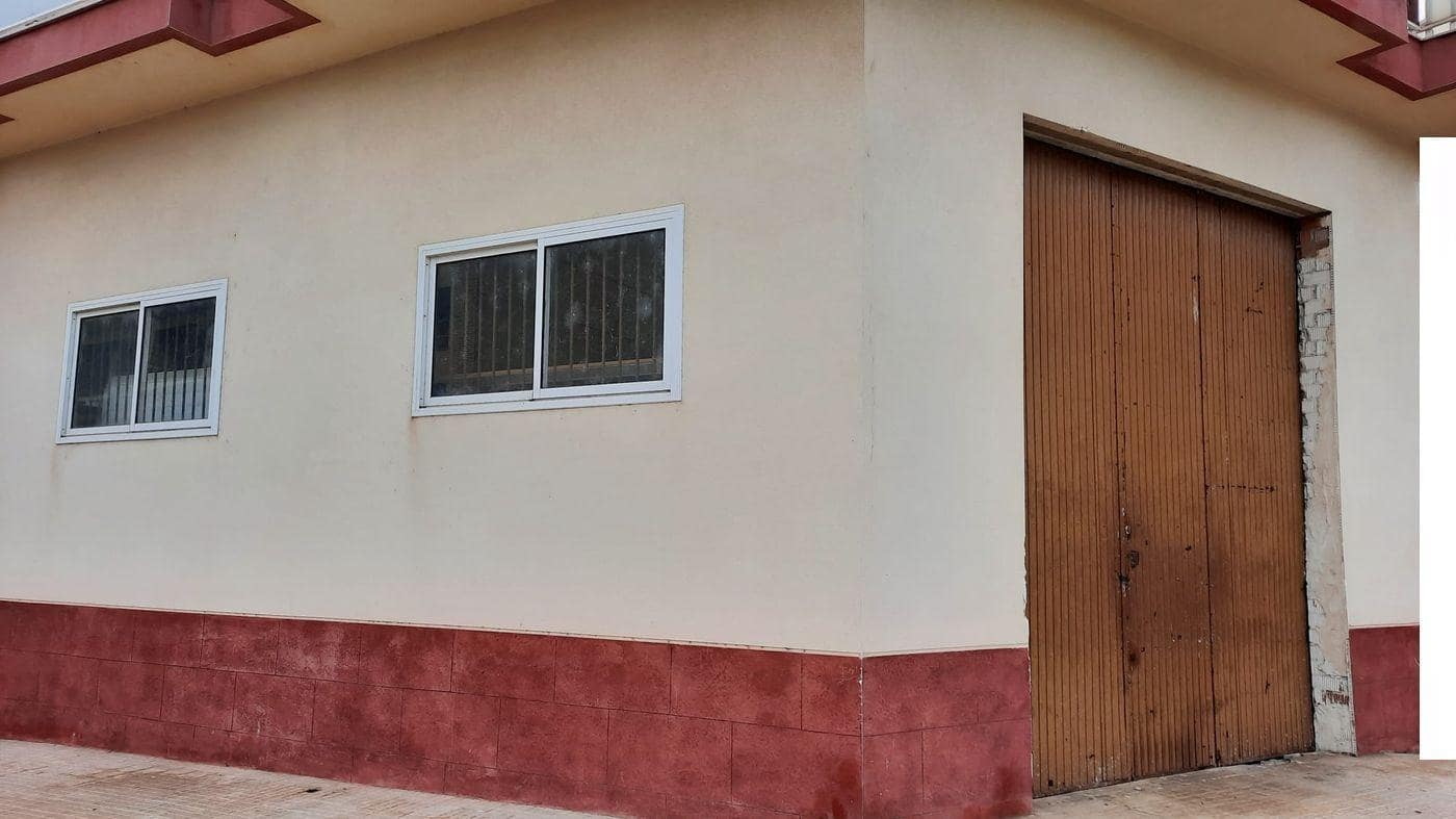 Kommersiell til salgs i Sant Carles de la Rapita - € 126 000 (Ref: 8610712)