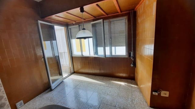 4 soveværelse Lejlighed til salg i Sant Carles de la Ràpita - € 156.000 (Ref: 8624933)