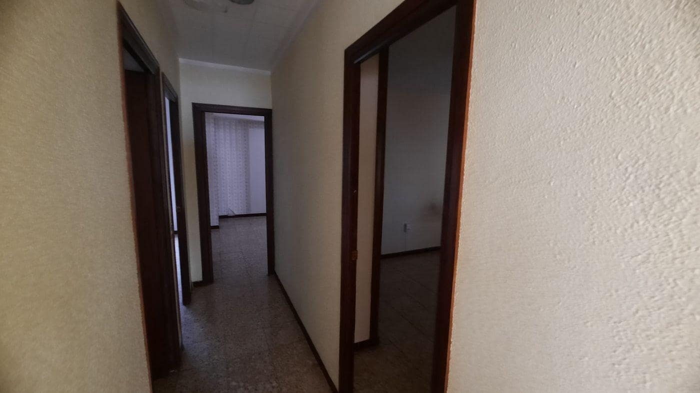 4 soveværelse Lejlighed til salg i Sant Carles de la Rapita - € 156.000 (Ref: 8624933)