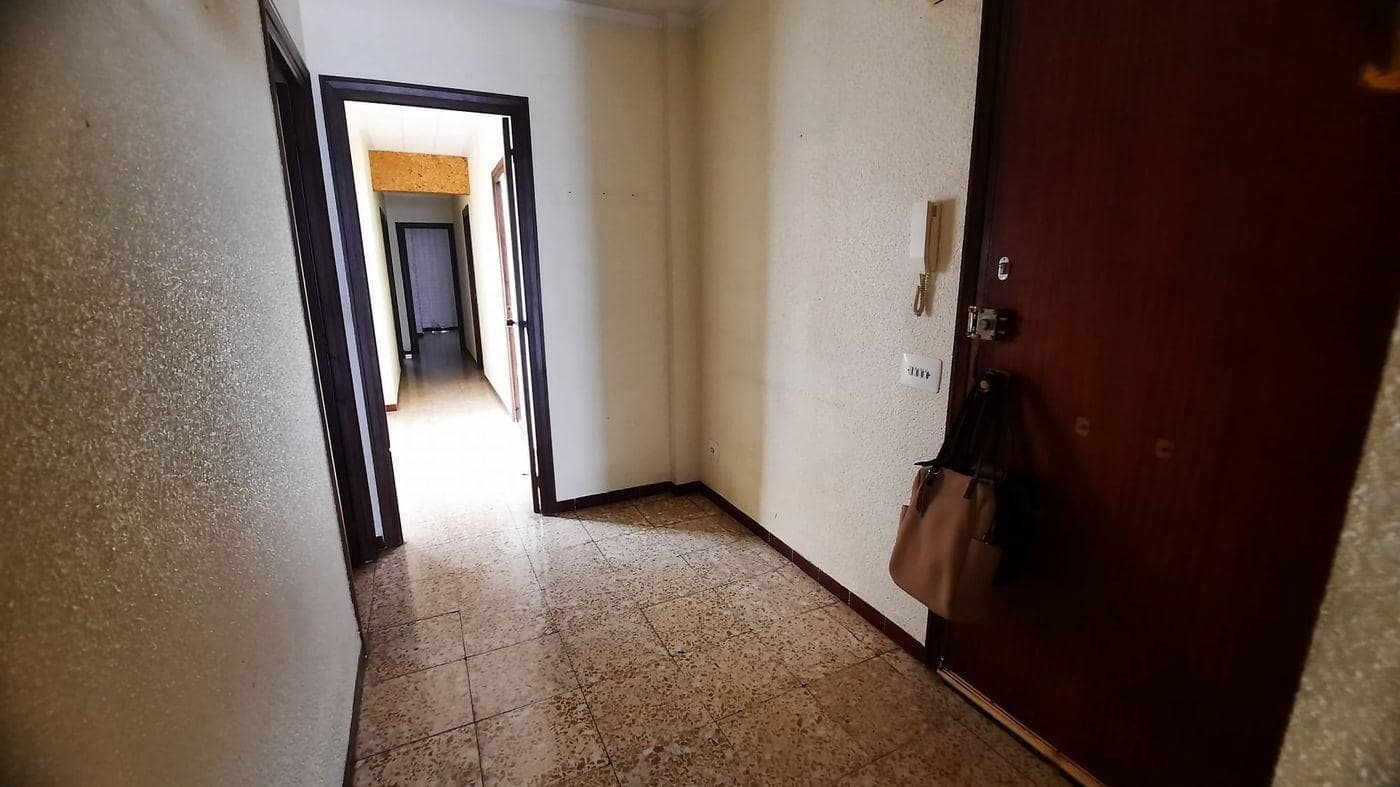 4 soveværelse Lejlighed til salg i Sant Carles de la Rapita - € 156.000 (Ref: 8624933)