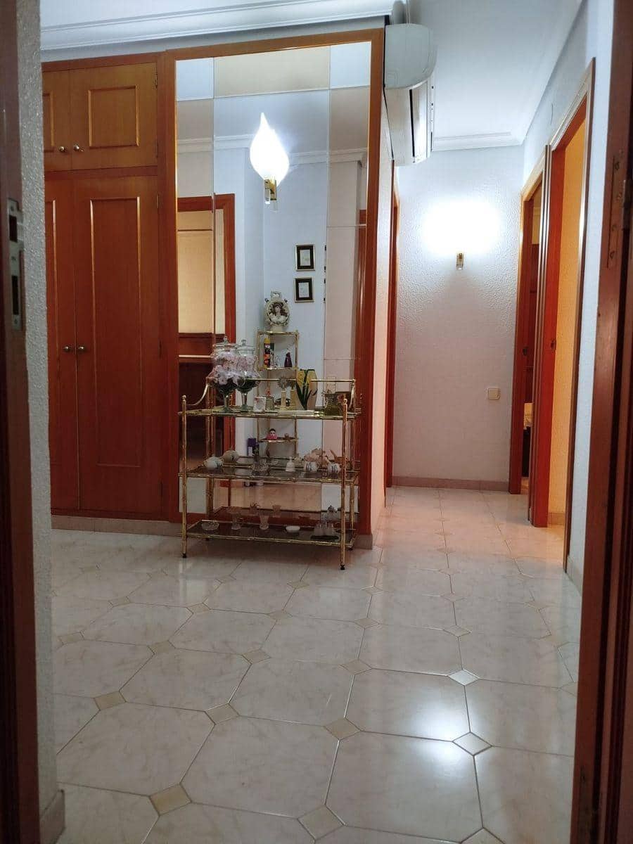 5 bedroom Townhouse for sale in Sant Carles de la Rapita - € 298,000 (Ref: 8688984)