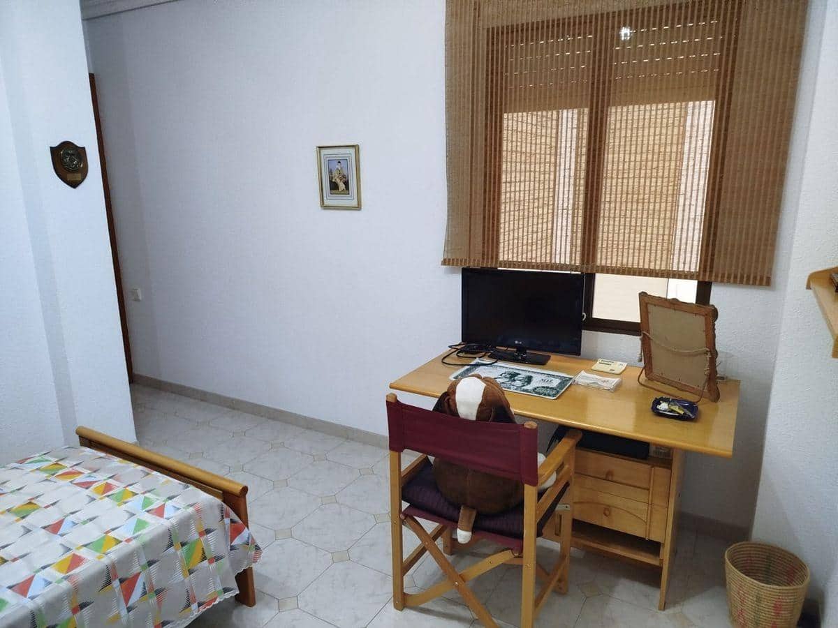 5 bedroom Townhouse for sale in Sant Carles de la Rapita - € 298,000 (Ref: 8688984)