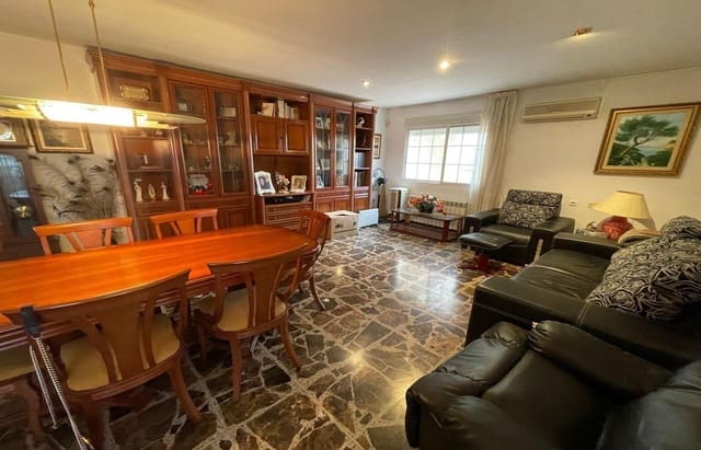 6 bedroom Villa for sale in Sant Jaume d'Enveja with pool garage - € 309,000 (Ref: 8802281)