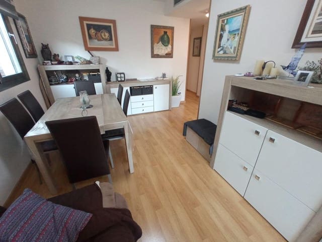 3 bedroom Flat for sale in Sant Carles de la Ràpita - € 210,000 (Ref: 8900155)