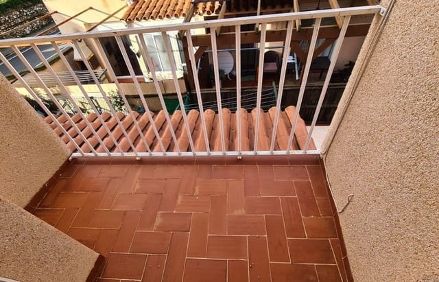 3 bedroom Terraced Villa for sale in El Castell, Ulldecona with garage - € 100,700 (Ref: 8905267)