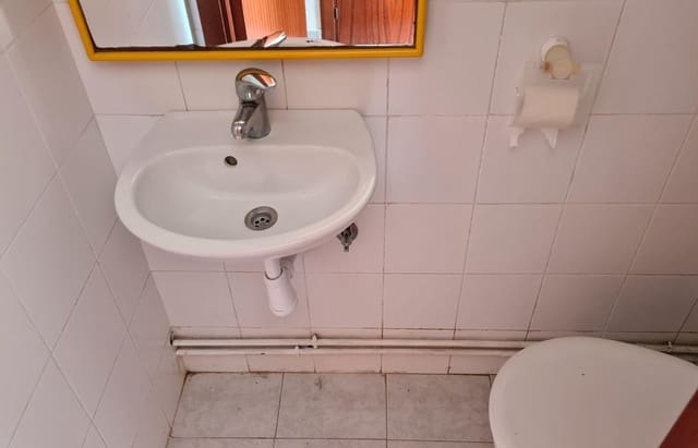 3 bedroom Terraced Villa for sale in El Castell, Ulldecona with garage - € 100,700 (Ref: 8905267)