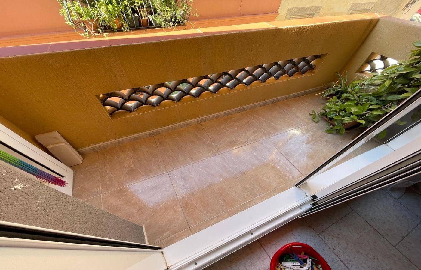 3 bedroom Flat for sale in Sant Carles de la Rapita - € 100,700 (Ref: 8954340)