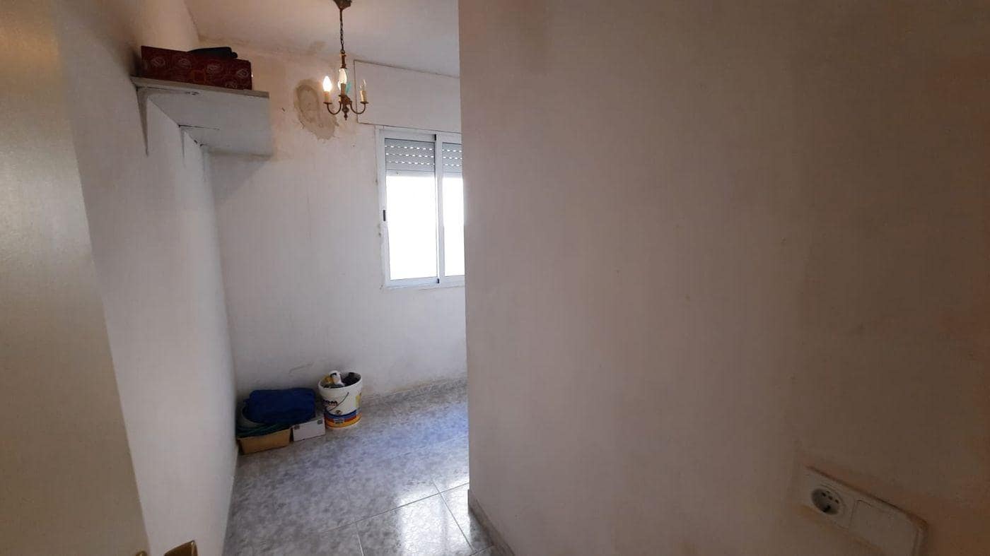 7 soveværelse Lejlighed til salg i Sant Carles de la Rapita - € 178.000 (Ref: 8968264)