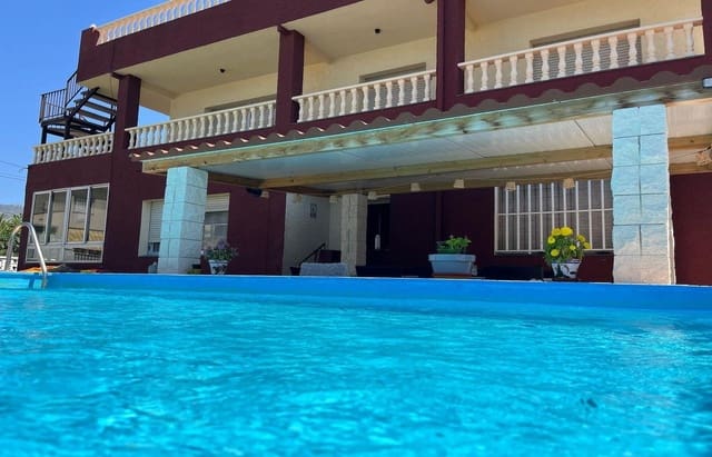 8 soveværelse Villa til salg i Alcanar med swimmingpool garage - € 440.000 (Ref: 8976133)