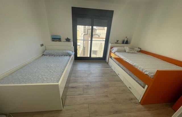 2 soverom Kjedet enebolig til salgs i Sant Carles de la Ràpita med garasje - € 187 000 (Ref: 9001630)