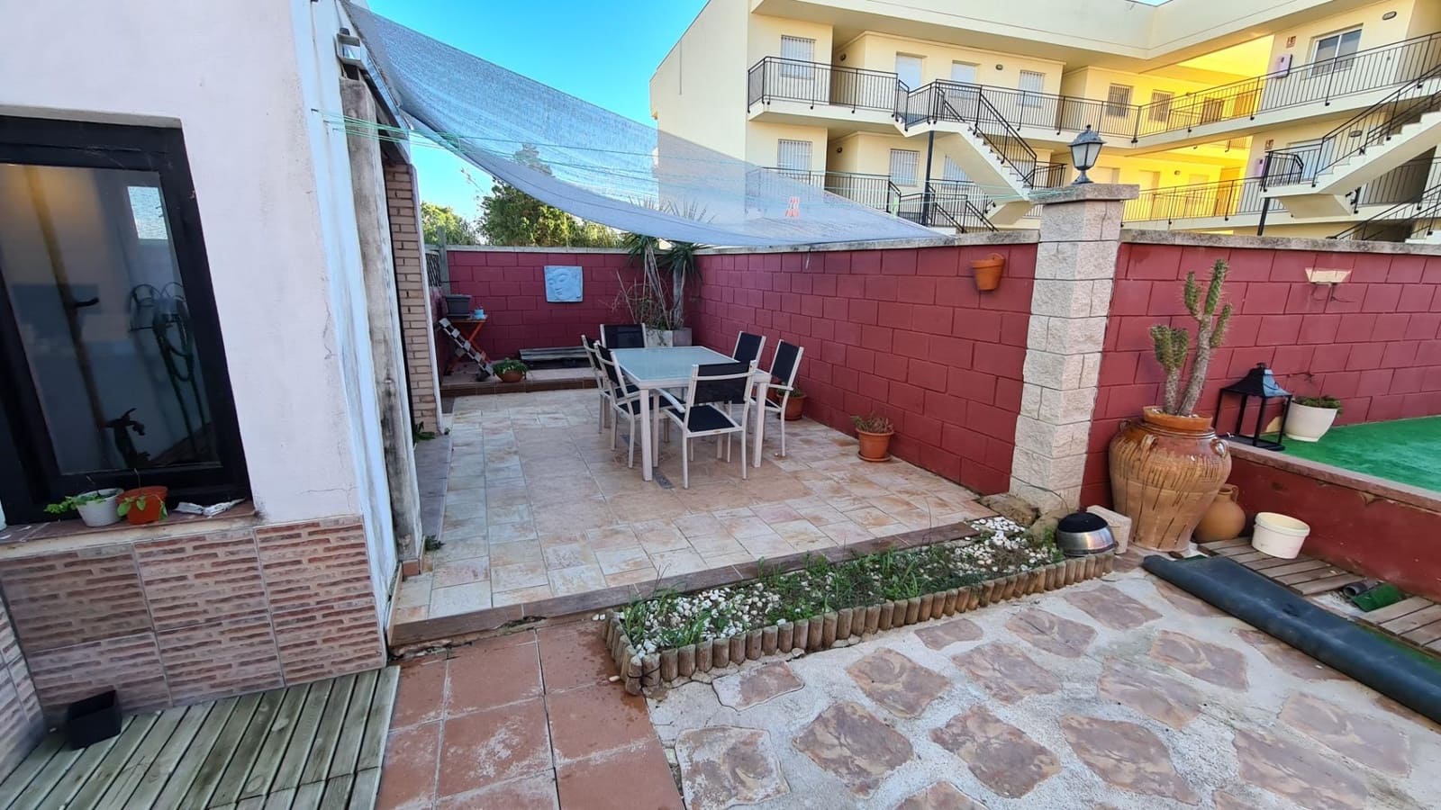 4 soveværelse Villa til salg i Amposta med swimmingpool - € 319.900 (Ref: 9301050)