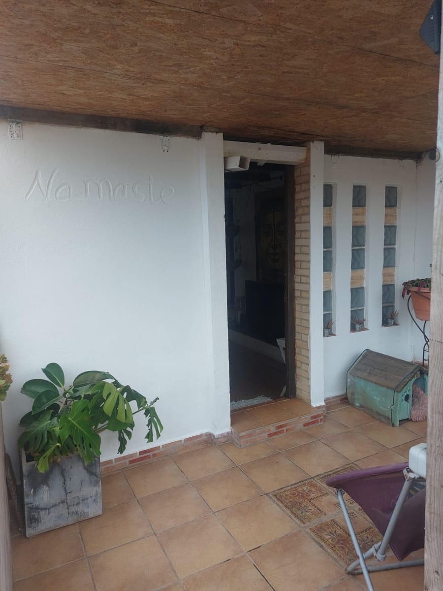 4 bedroom Villa for sale in Amposta with pool - € 239,000 (Ref: 9301050)