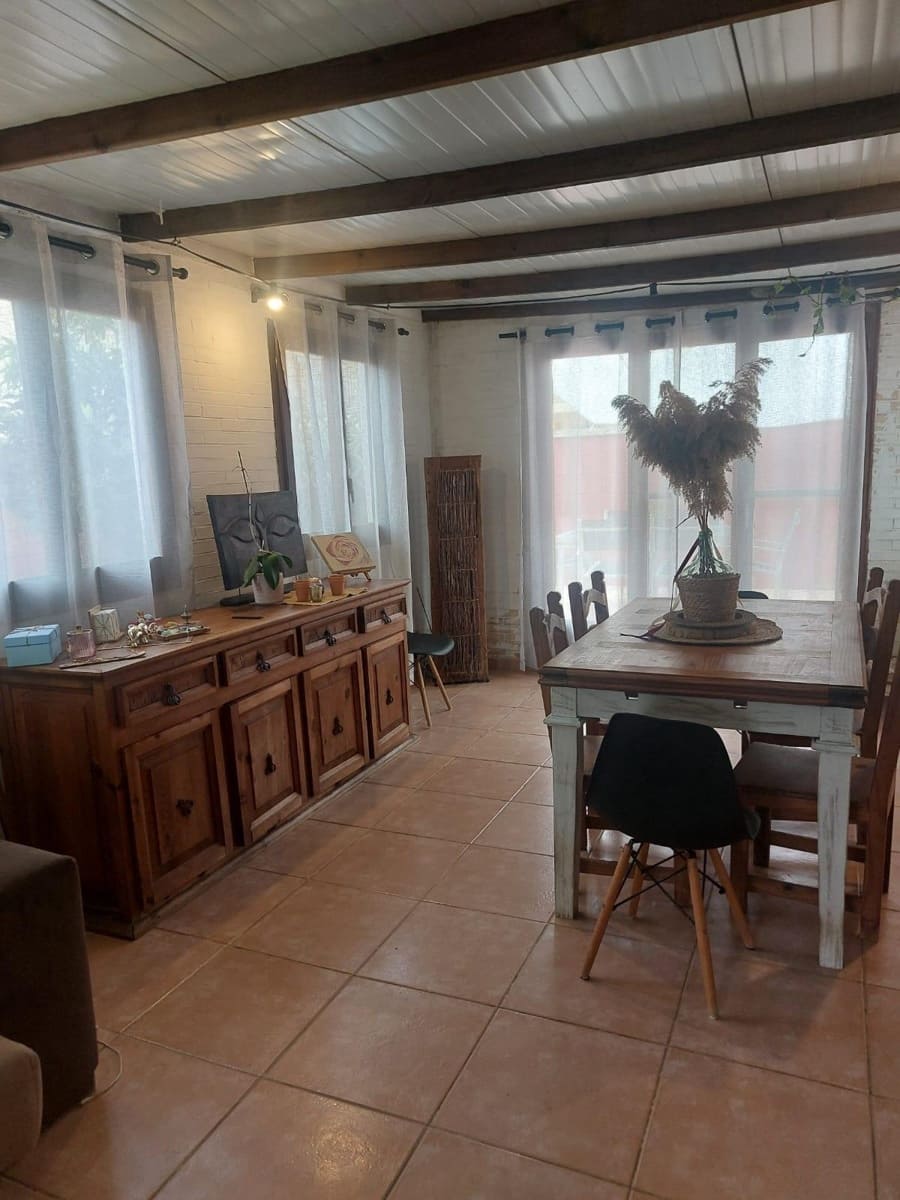 4 bedroom Villa for sale in Amposta with pool - € 239,000 (Ref: 9301050)
