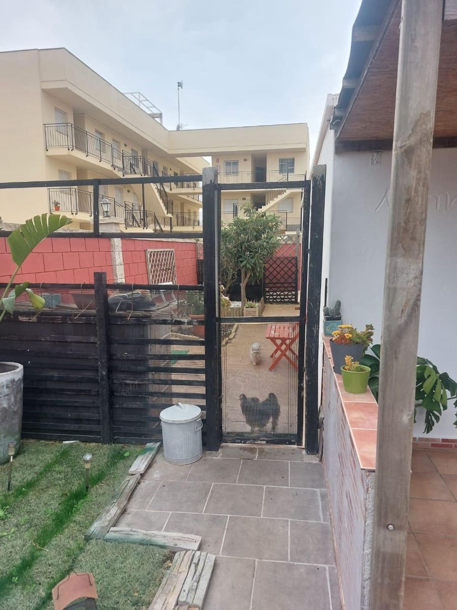 4 bedroom Villa for sale in Amposta with pool - € 239,000 (Ref: 9301050)