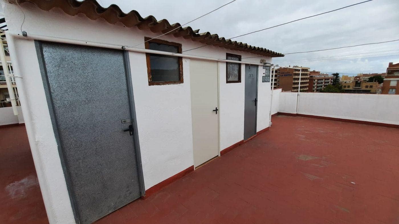 3 bedroom Flat for sale in Sant Carles de la Rapita - € 136,000 (Ref: 9375338)