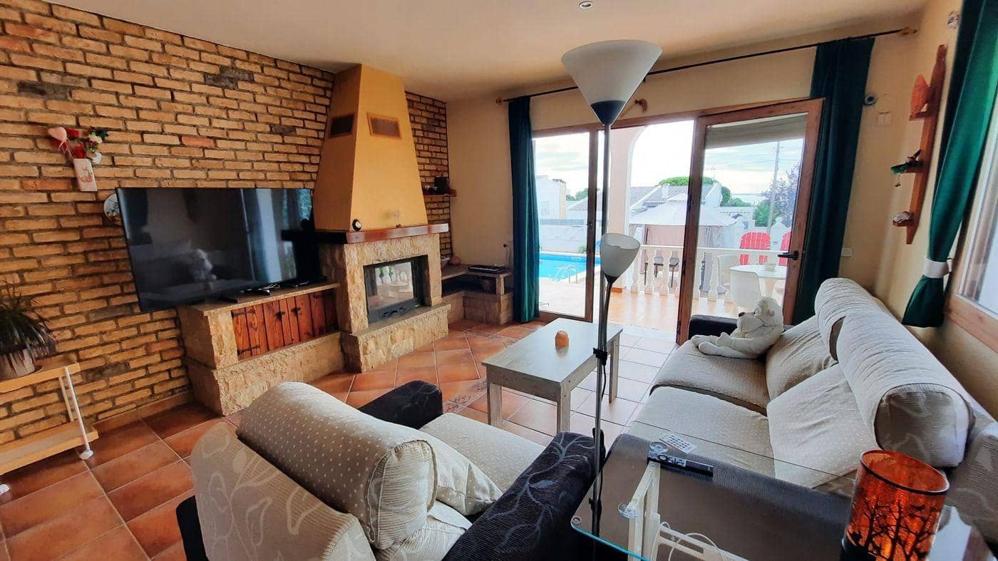 5 bedroom Villa for sale in Alcanar with pool garage - € 340,000 (Ref: 9379029)