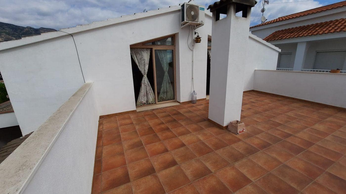 5 bedroom Villa for sale in Alcanar with pool garage - € 340,000 (Ref: 9379029)