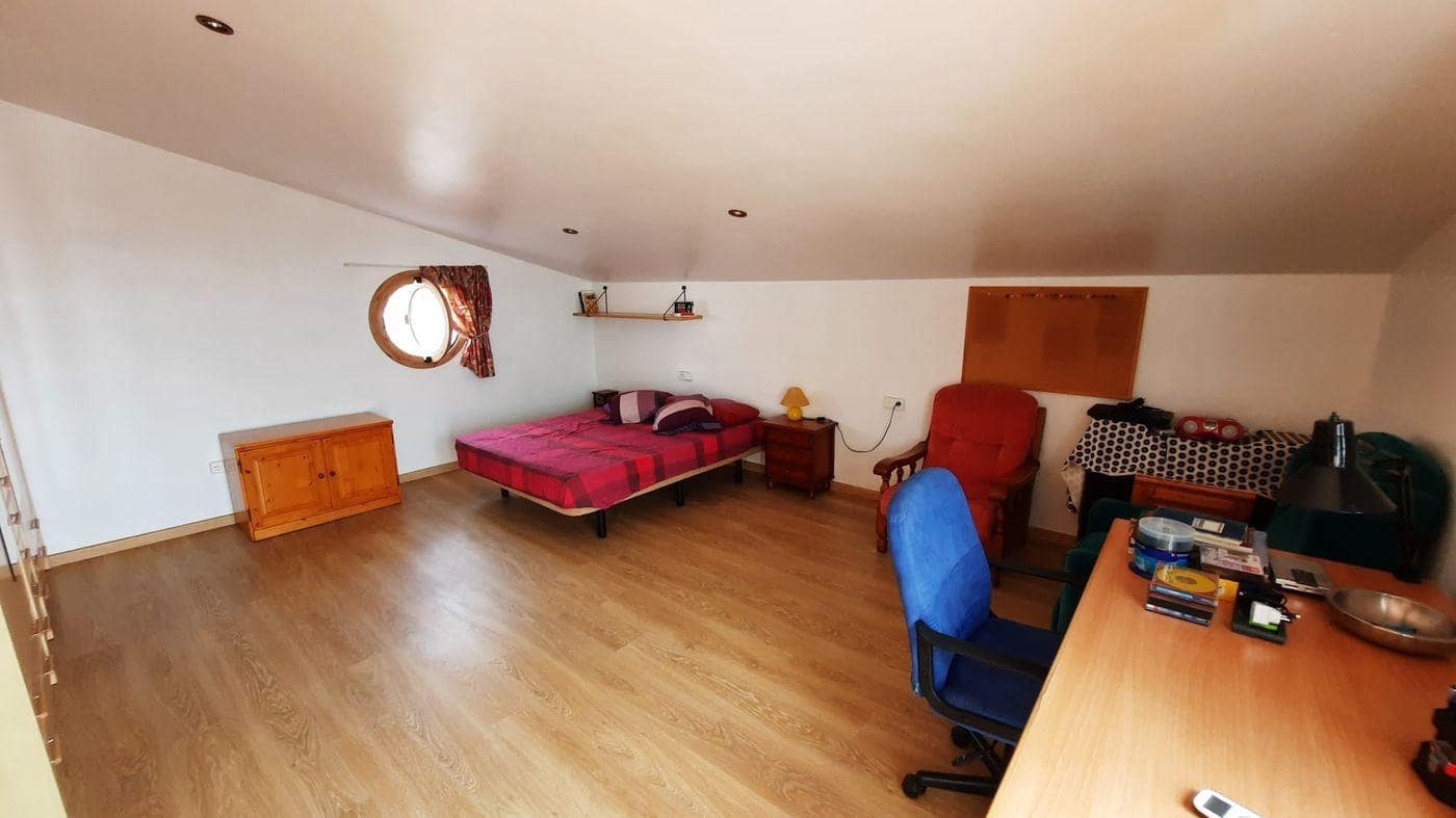 5 bedroom Villa for sale in Alcanar with pool garage - € 340,000 (Ref: 9379029)