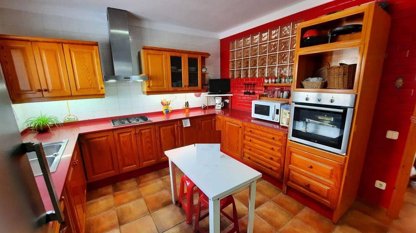 5 bedroom Villa for sale in Alcanar with pool garage - € 340,000 (Ref: 9379029)