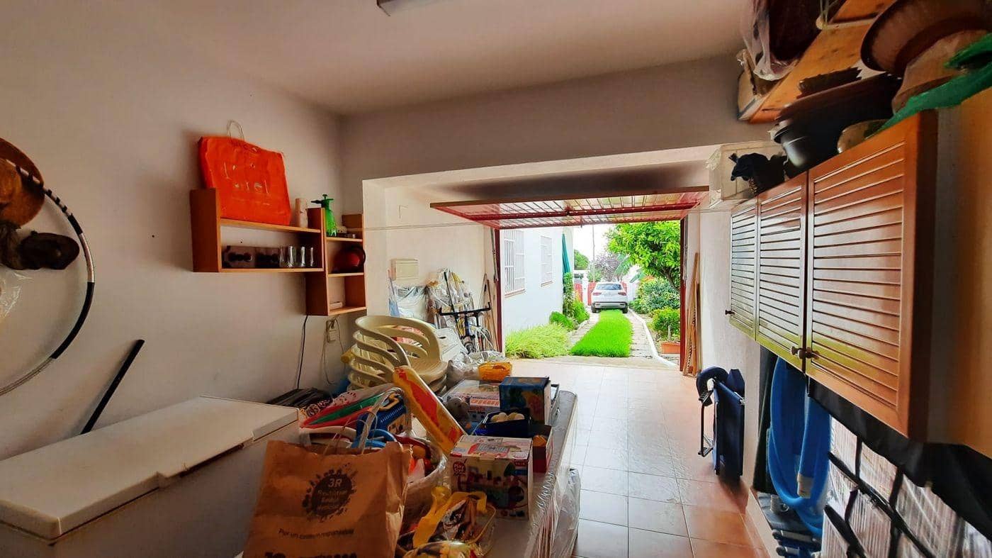 5 bedroom Villa for sale in Alcanar with pool garage - € 340,000 (Ref: 9379029)