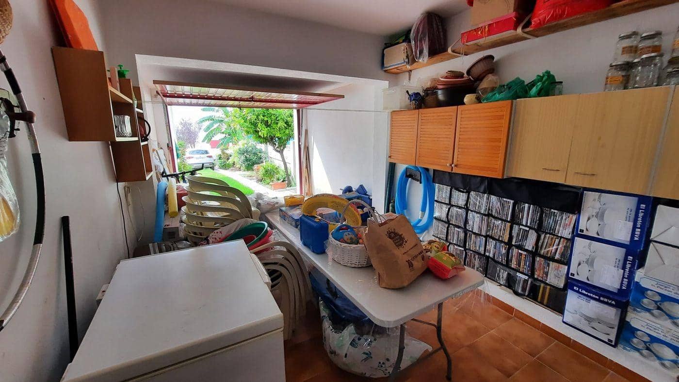 5 bedroom Villa for sale in Alcanar with pool garage - € 340,000 (Ref: 9379029)