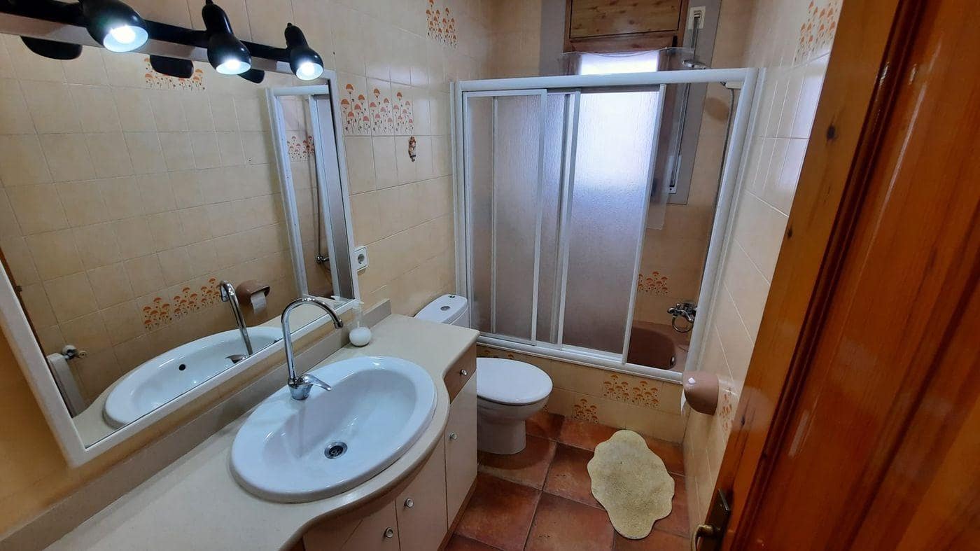 5 bedroom Villa for sale in Alcanar with pool garage - € 340,000 (Ref: 9379029)