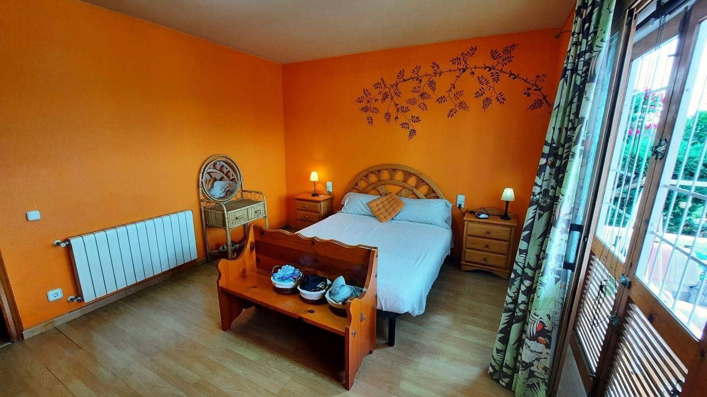 5 bedroom Villa for sale in Alcanar with pool garage - € 340,000 (Ref: 9379029)