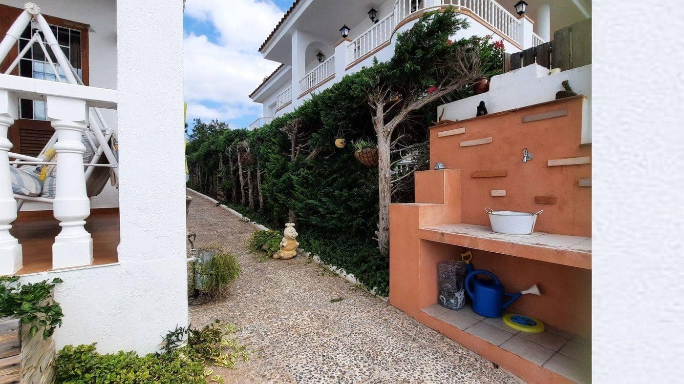 5 bedroom Villa for sale in Alcanar with pool garage - € 340,000 (Ref: 9379029)