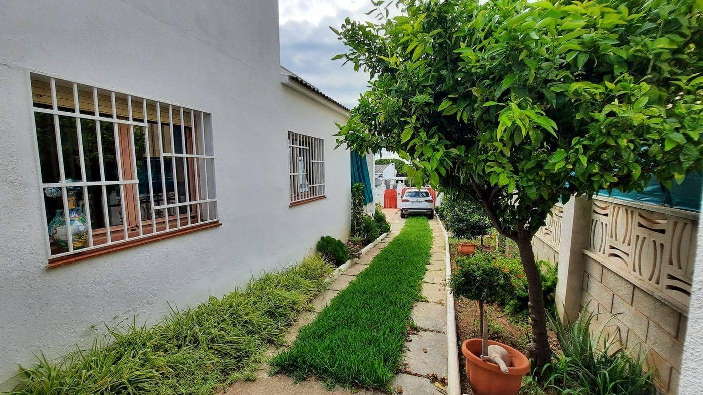 5 bedroom Villa for sale in Alcanar with pool garage - € 340,000 (Ref: 9379029)