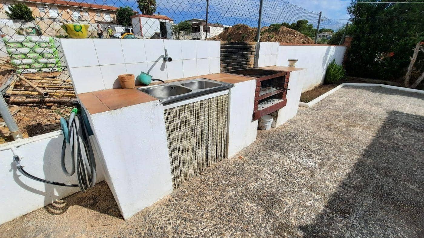 5 bedroom Villa for sale in Alcanar with pool garage - € 340,000 (Ref: 9379029)