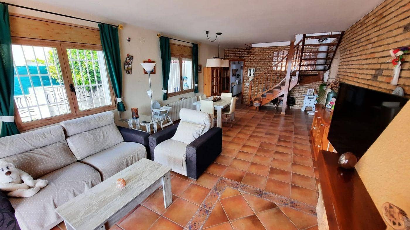 5 bedroom Villa for sale in Alcanar with pool garage - € 340,000 (Ref: 9379029)