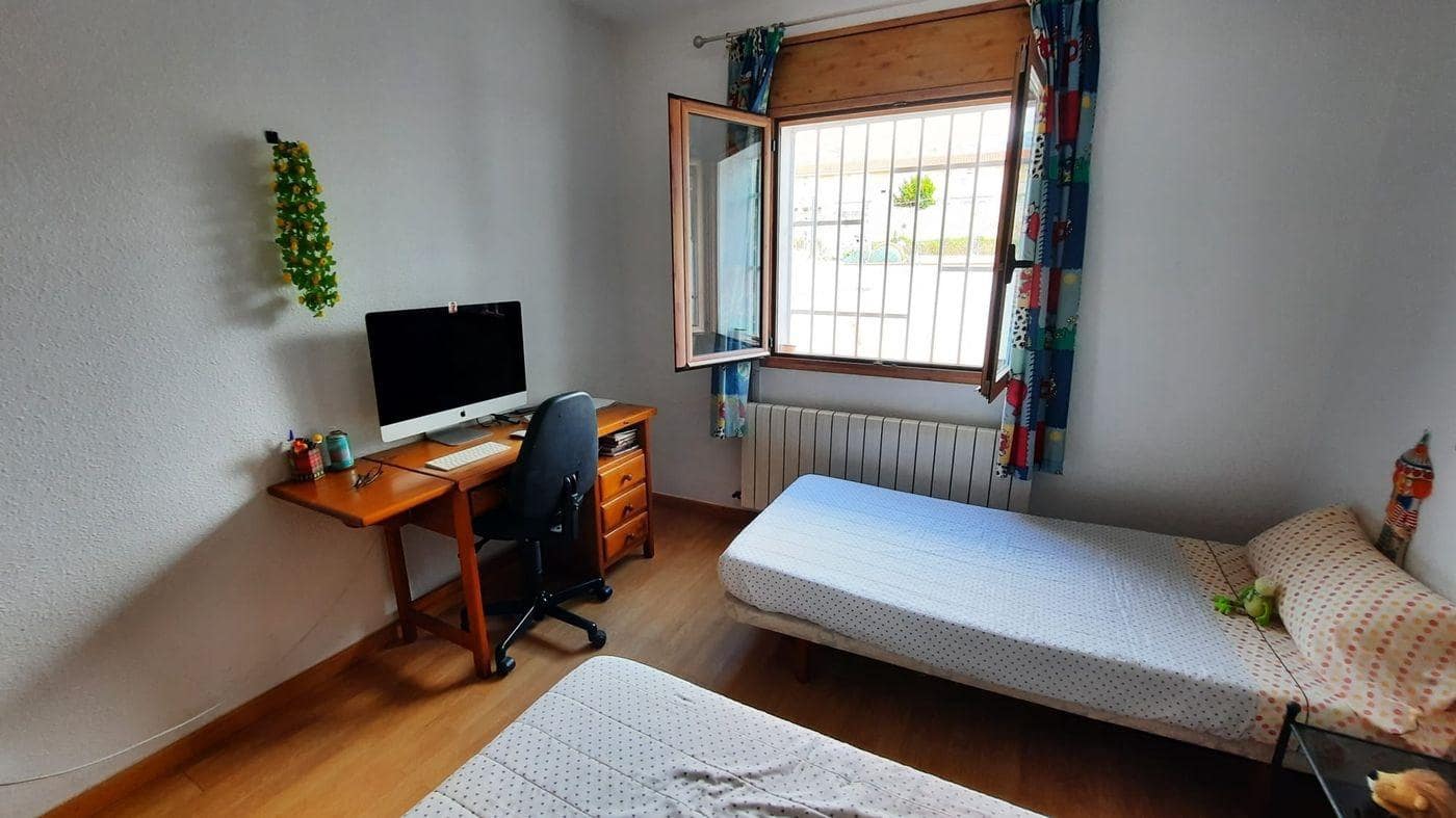 5 bedroom Villa for sale in Alcanar with pool garage - € 340,000 (Ref: 9379029)