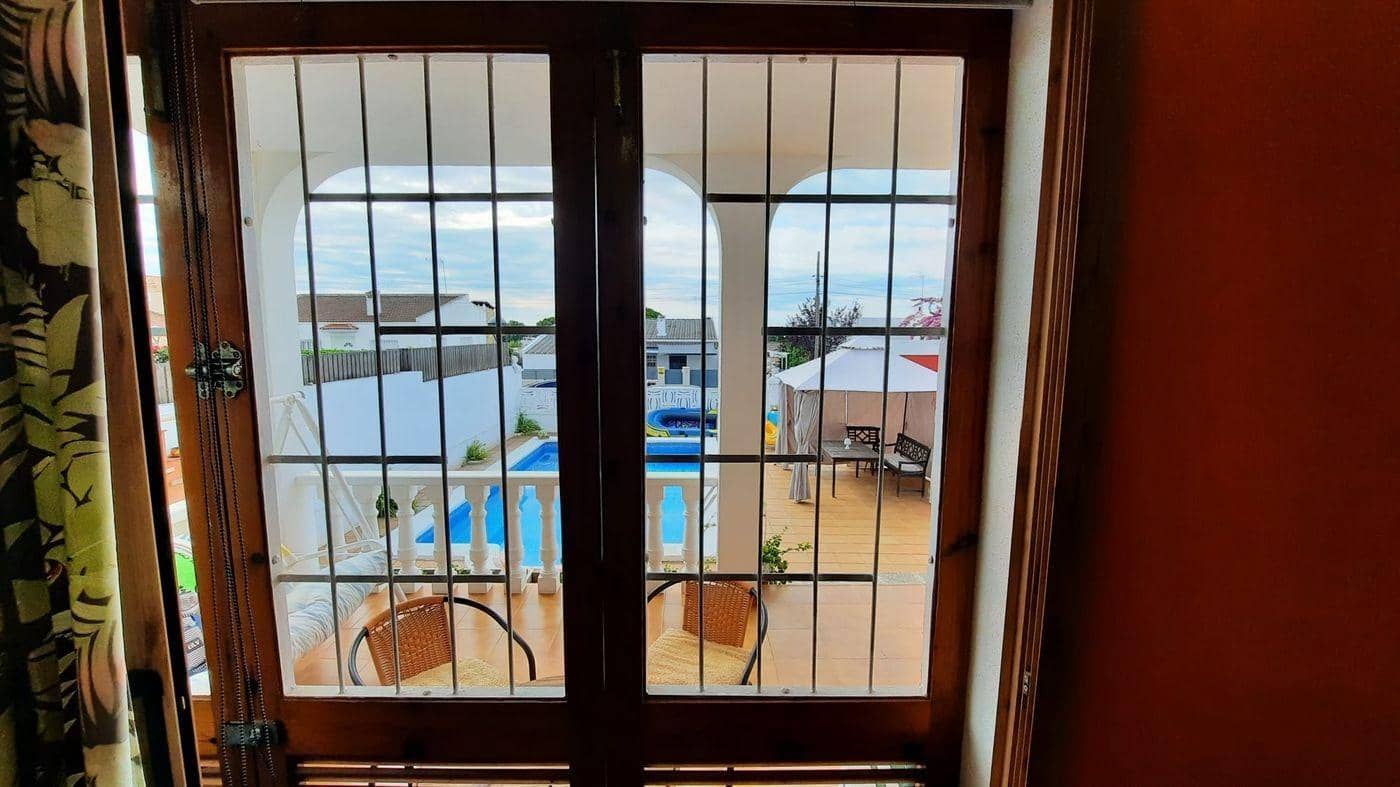 5 bedroom Villa for sale in Alcanar with pool garage - € 340,000 (Ref: 9379029)