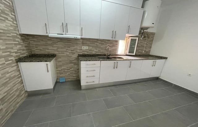 4 chambre Appartement à vendre à Sant Carles de la Ràpita - 143 000 € (Ref: 9382844)