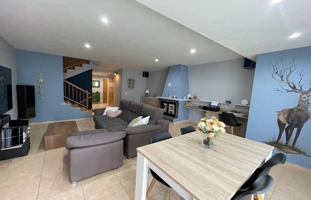 3 soveværelse Villa til salg i Alcanar med swimmingpool garage - € 259.000 (Ref: 9446339)