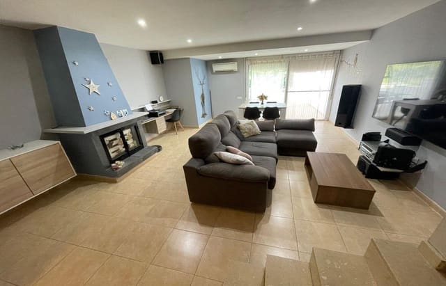 3 soveværelse Villa til salg i Alcanar med swimmingpool garage - € 259.000 (Ref: 9446339)