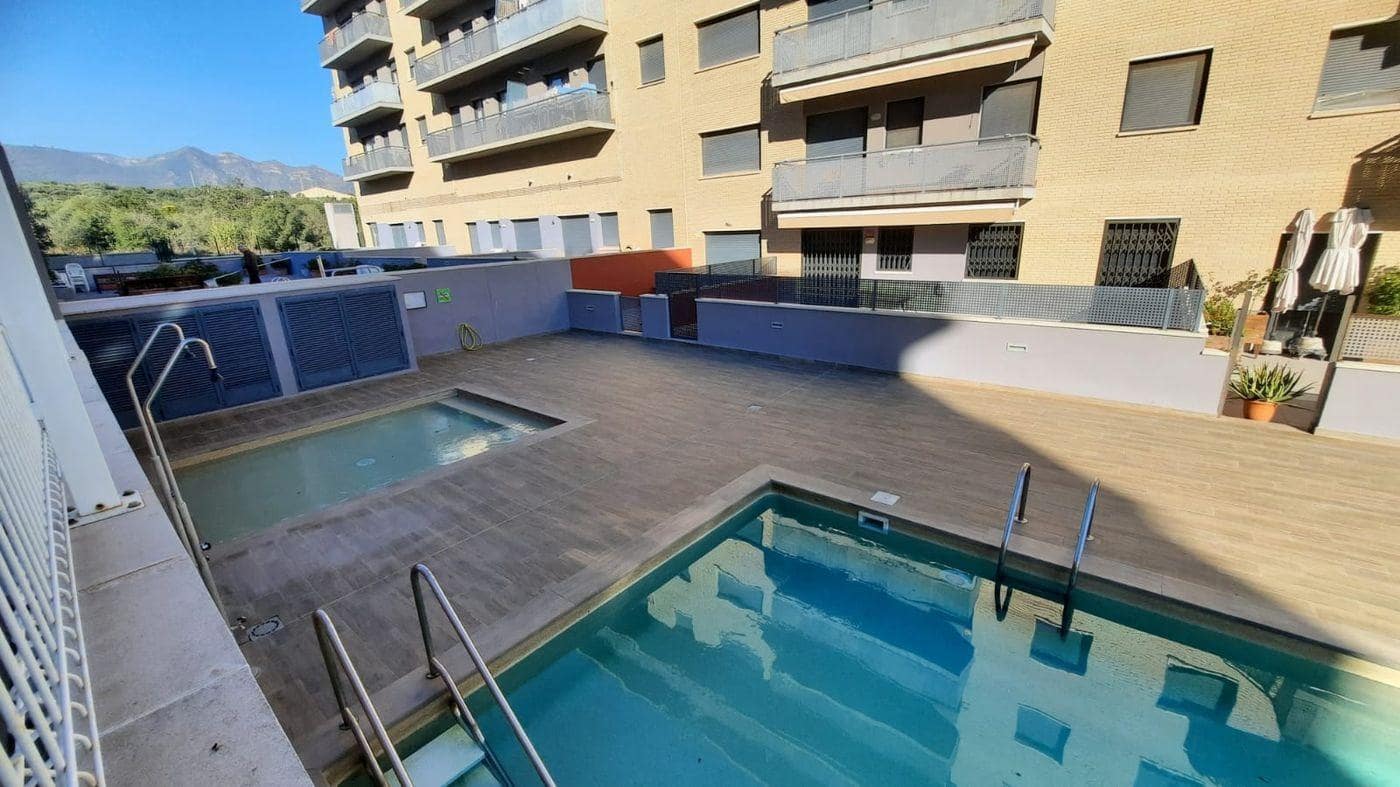 1 bedroom Apartment for sale in Sant Carles de la Rapita with pool - € 125,000 (Ref: 9482043)