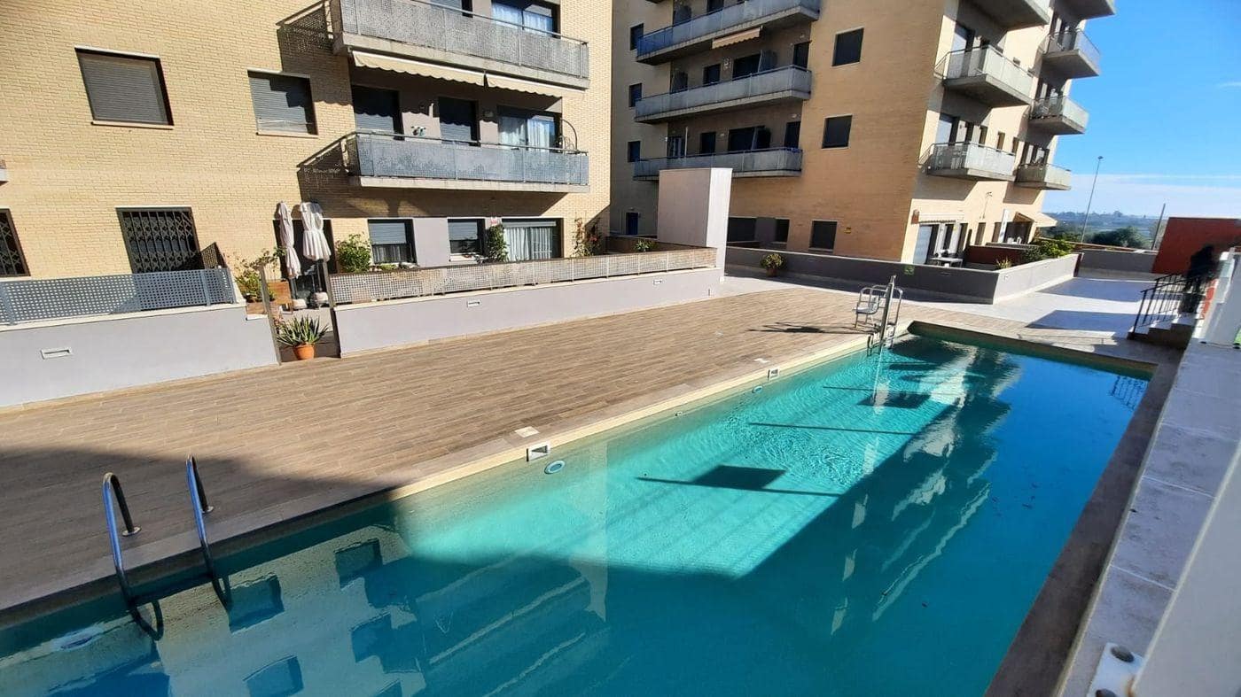 1 bedroom Apartment for sale in Sant Carles de la Rapita with pool - € 125,000 (Ref: 9482043)
