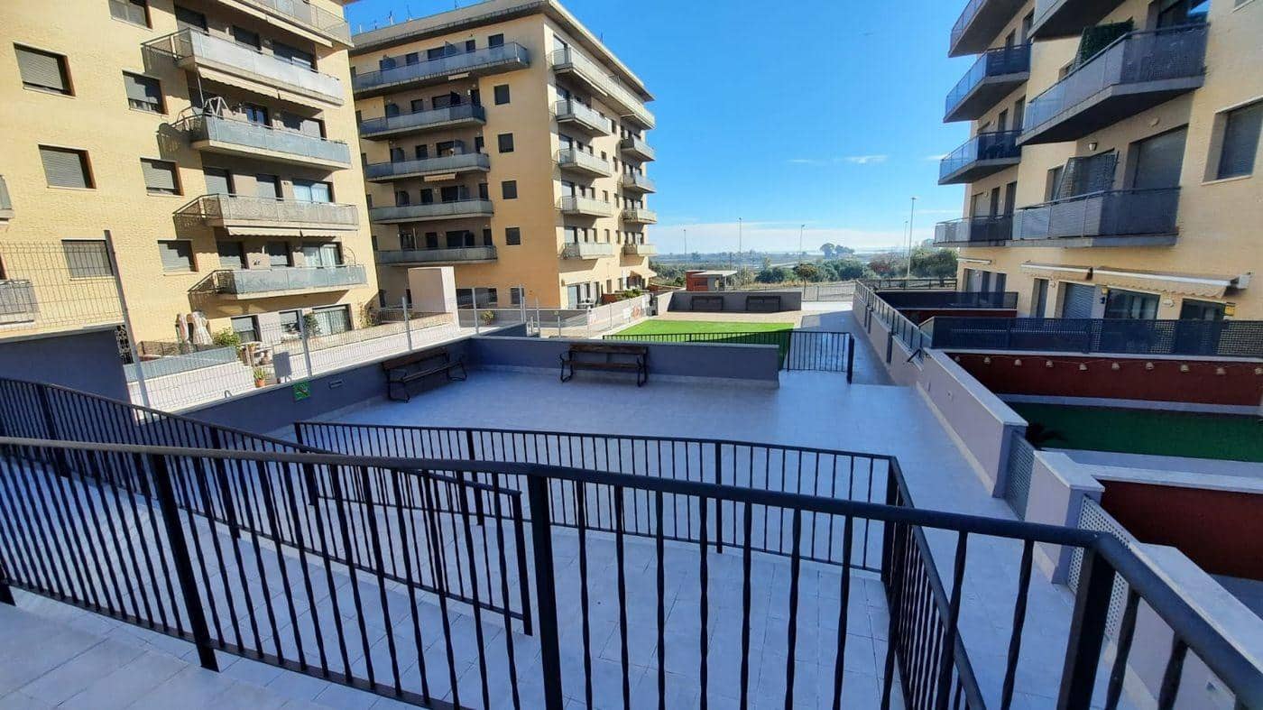 1 bedroom Apartment for sale in Sant Carles de la Rapita with pool - € 125,000 (Ref: 9482043)