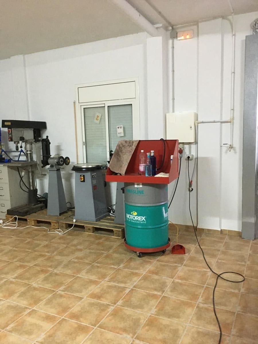 Garage til salg i Deltebre - € 61.800 (Ref: 9483527)