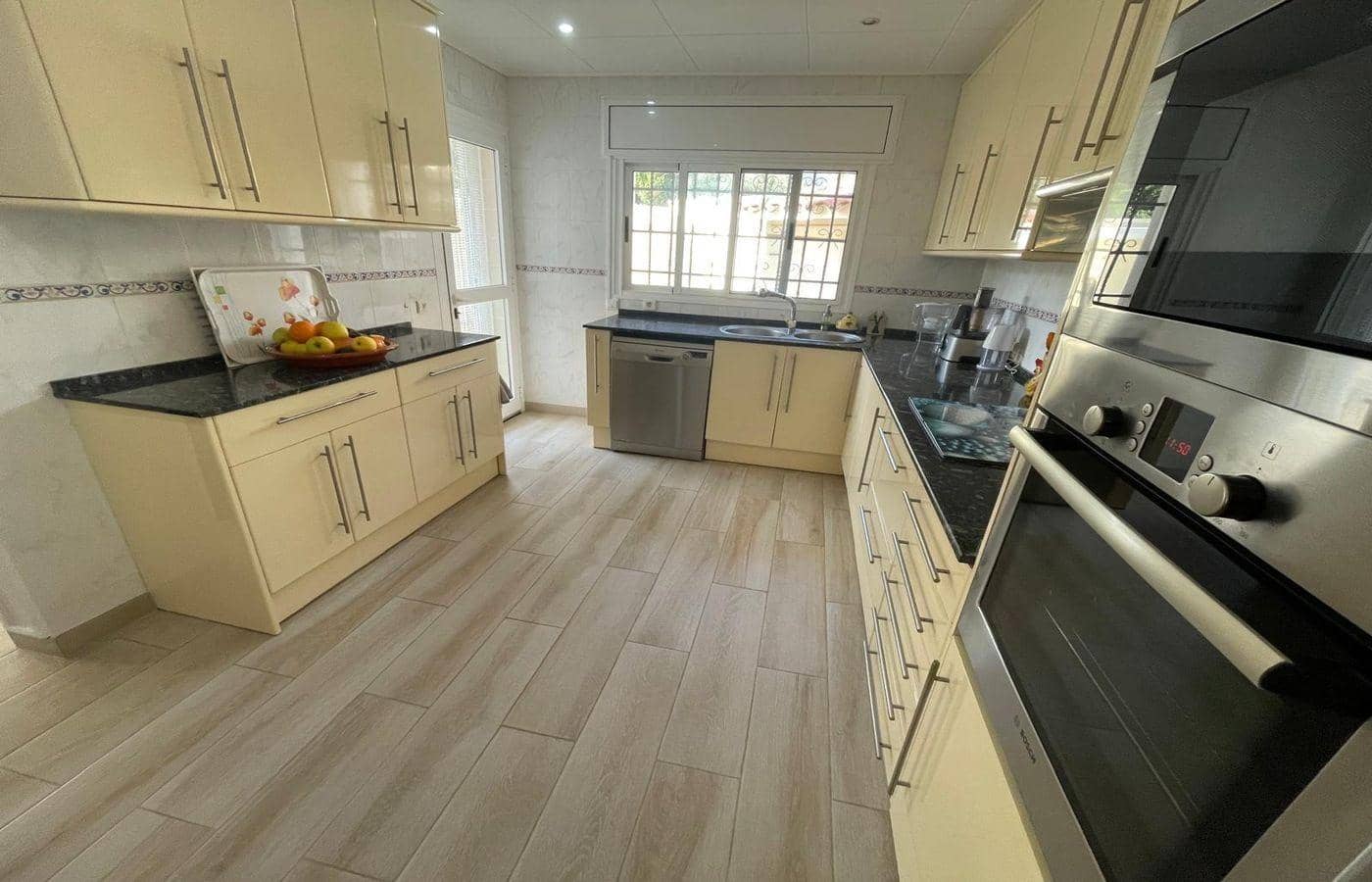 4 makuuhuone Huvila myytävänä paikassa Alcanar mukana 
autotalli - 315 000 € (Ref: 9555839)