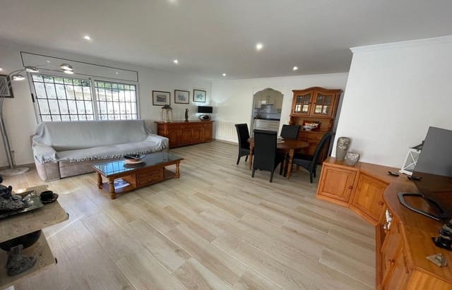 4 makuuhuone Huvila myytävänä paikassa Alcanar mukana 
autotalli - 315 000 € (Ref: 9555839)