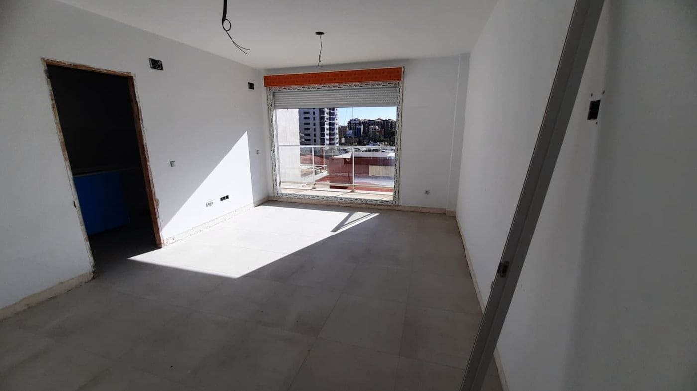 2 bedroom Flat for sale in Vinaros - € 153,000 (Ref: 9604980)