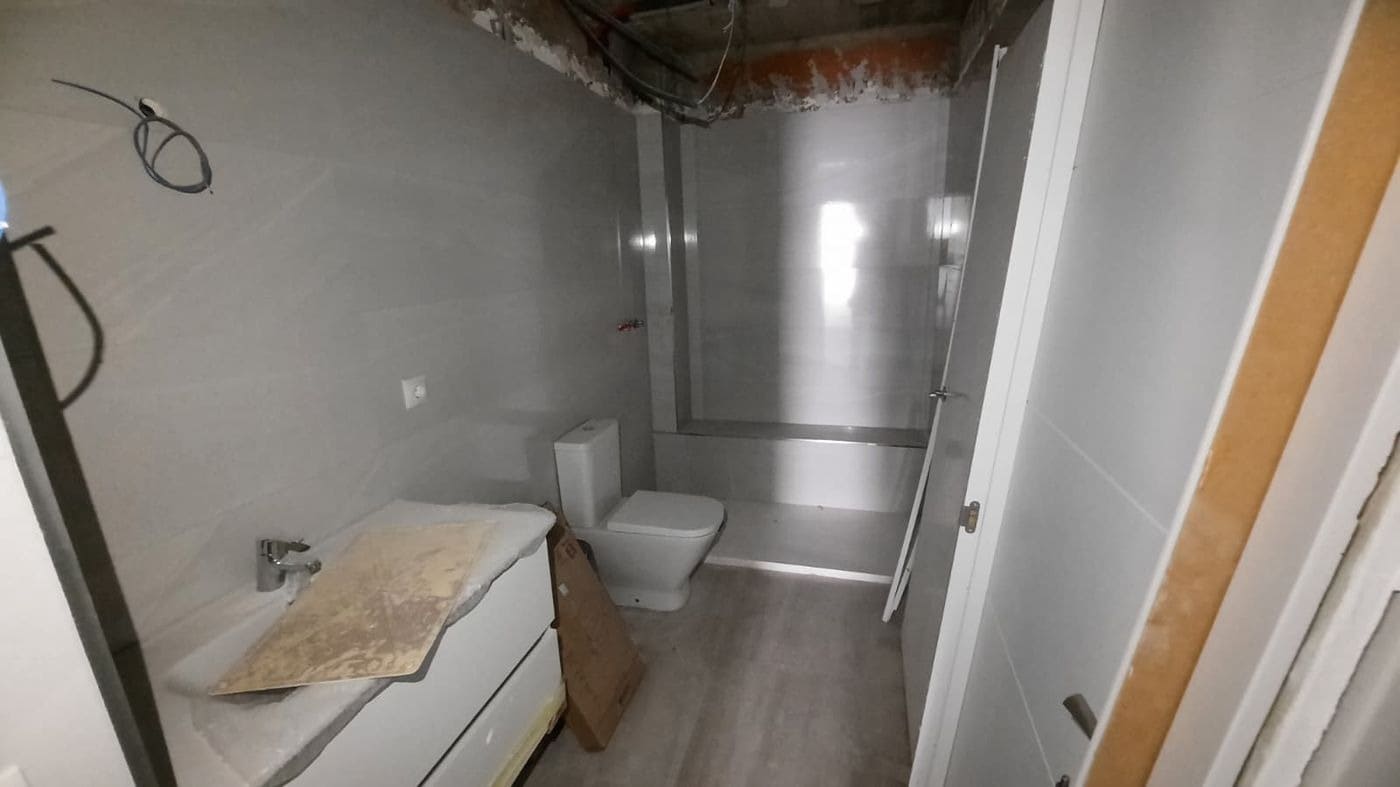 2 bedroom Flat for sale in Vinaros - € 153,000 (Ref: 9604980)