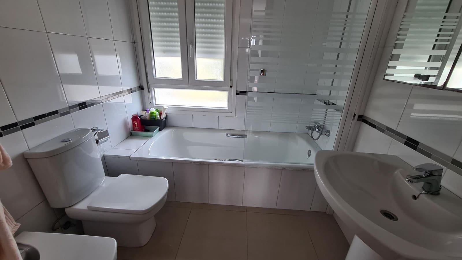 4 soverom Rekkehus til salgs i Vinaros med svømmebasseng garasje - € 499 000 (Ref: 9652009)