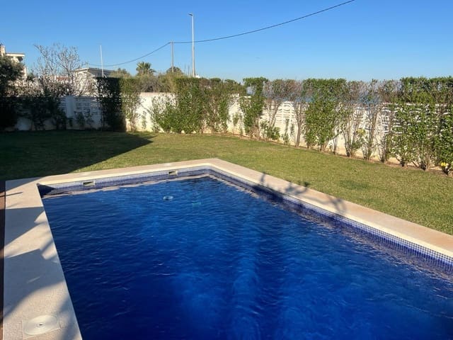 4 soveværelse Rækkehus til salg i Vinaròs med swimmingpool garage - € 499.000 (Ref: 9652009)