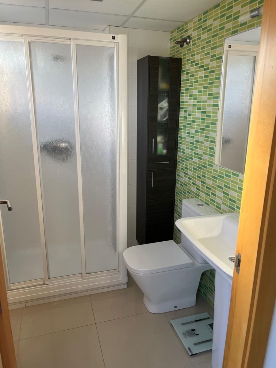 4 makuuhuone Rivitalo myytävänä paikassa Vinaros mukana uima-altaan 
autotalli - 499 000 € (Ref: 9652009)