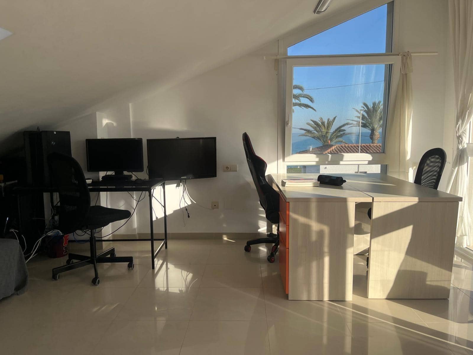 4 makuuhuone Rivitalo myytävänä paikassa Vinaros mukana uima-altaan 
autotalli - 499 000 € (Ref: 9652009)