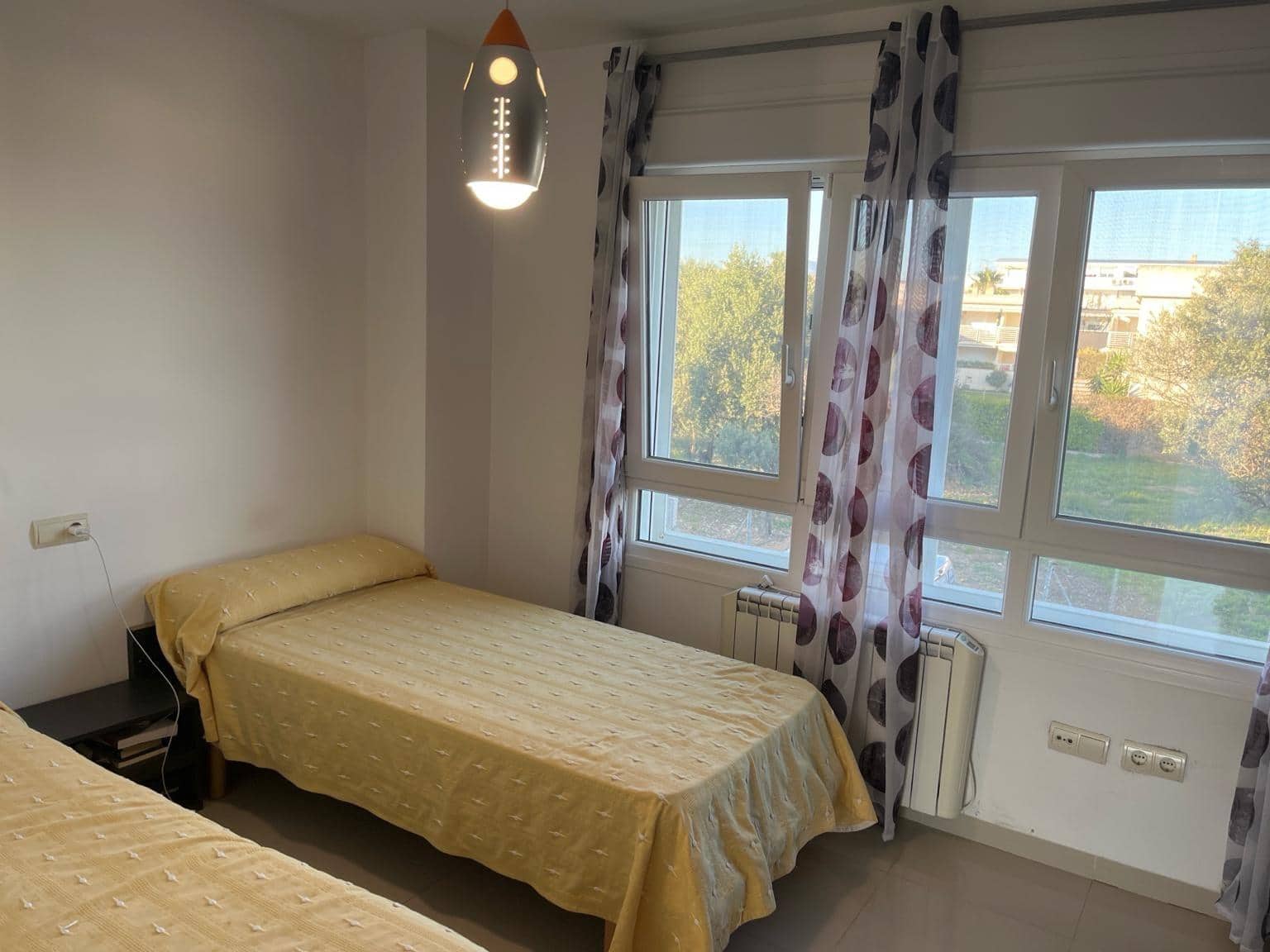 4 makuuhuone Rivitalo myytävänä paikassa Vinaros mukana uima-altaan 
autotalli - 499 000 € (Ref: 9652009)