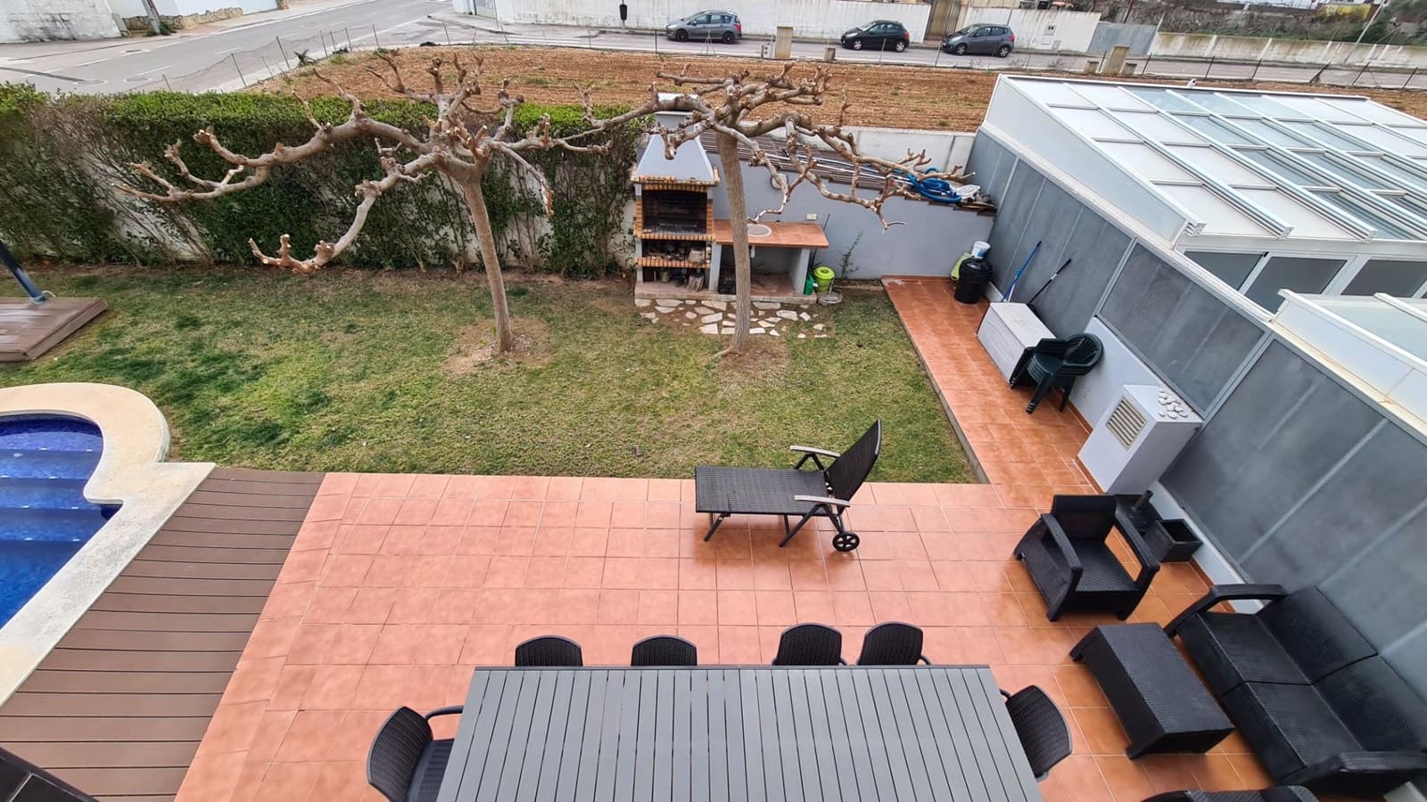 4 makuuhuone Rivitalo myytävänä paikassa Vinaros mukana uima-altaan 
autotalli - 499 000 € (Ref: 9652009)